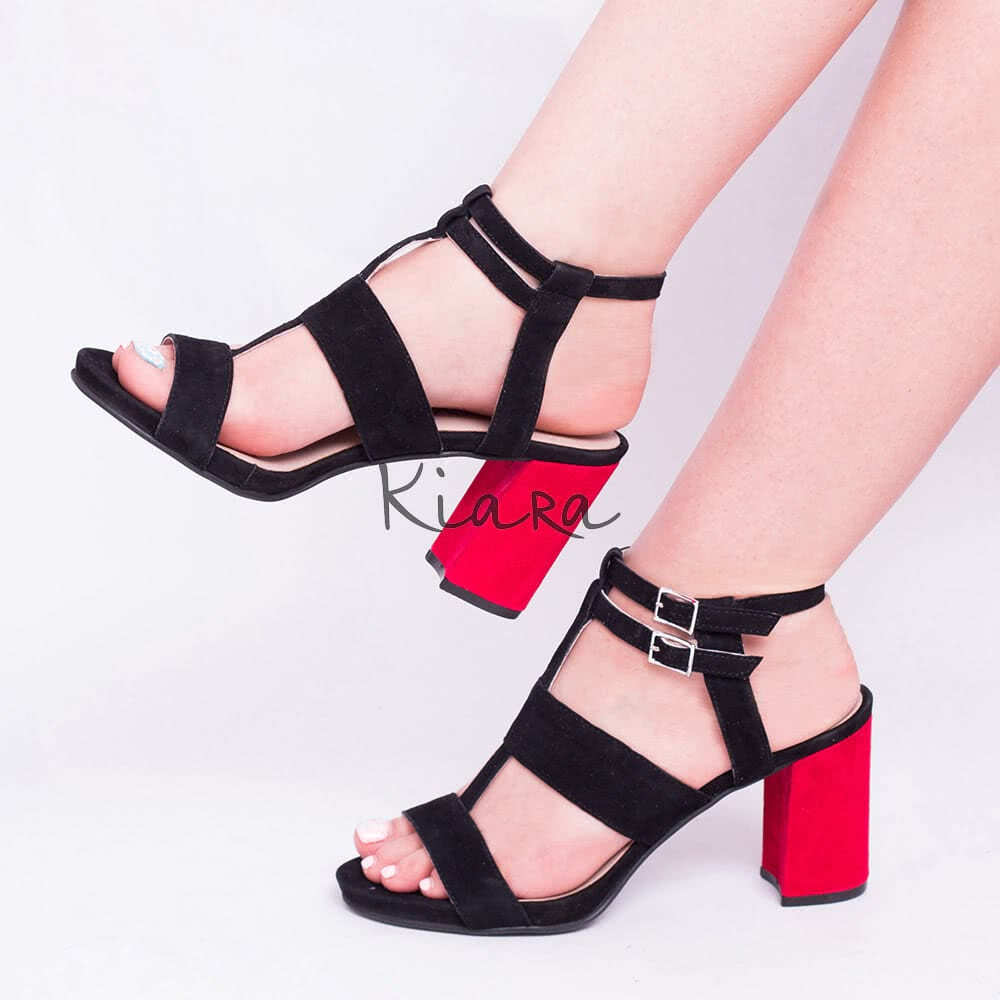 Дамски сандали в черно с червено