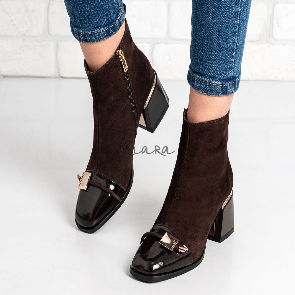 Дамски боти на ток в кафяво Дамски боти на ток в кафяво