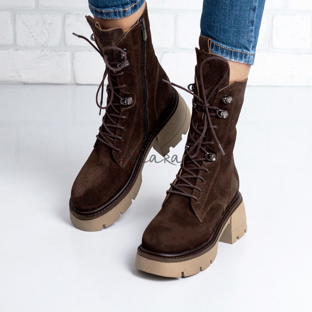 Дамски боти в кафяво Дамски боти в кафяво