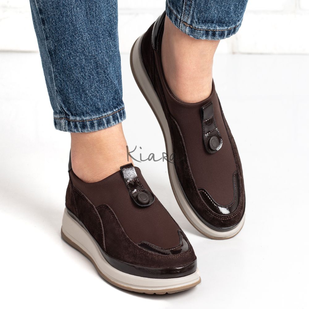 Дамски маратонки в кафяво Дамски маратонки в кафяво