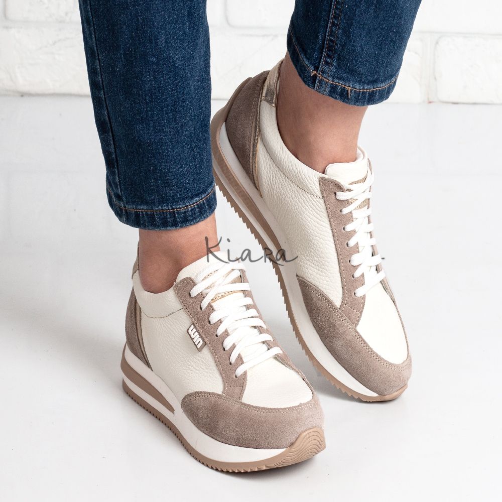 Дамски маратонки в светло бежово и тъмно бежово Дамски маратонки в светло бежово и тъмно бежово