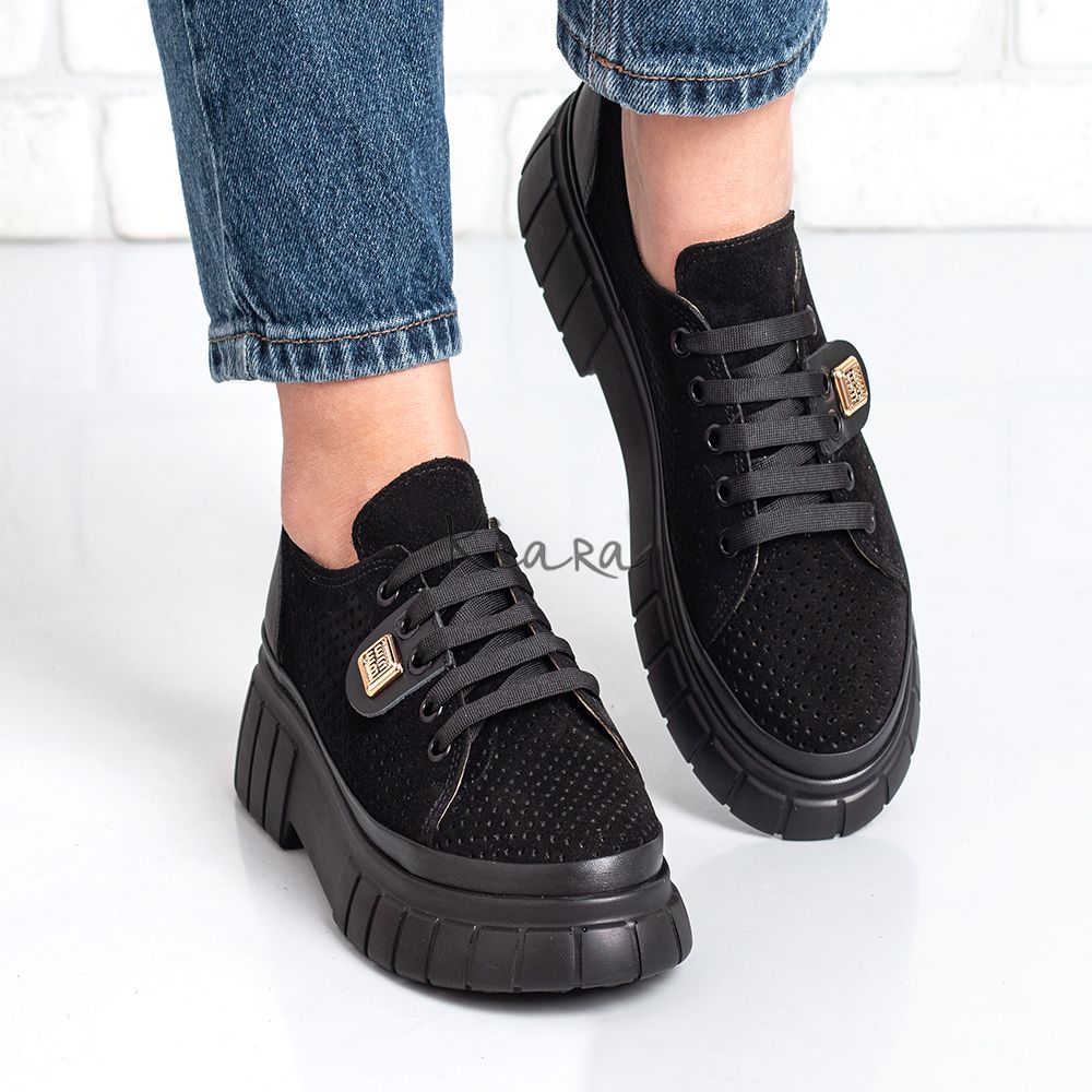 Дамски обувки в черно Дамски обувки в черно