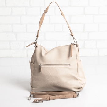 Дамска чанта в бежово