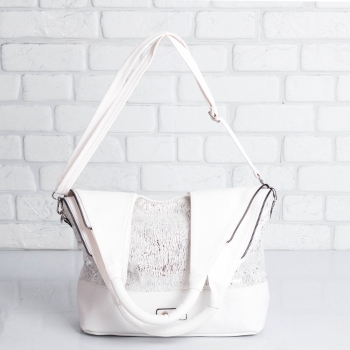Дамска чанта в бяло и сребристо