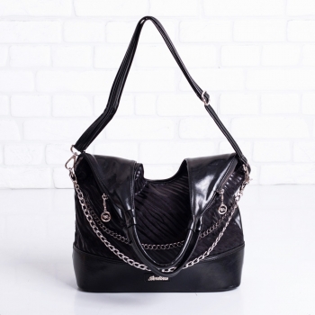 Дамска чанта в черно