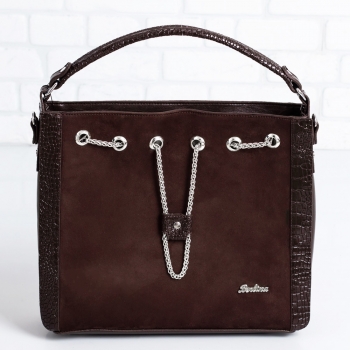 Дамска чанта в кафяво