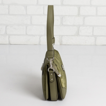 Дамска чанта в зелено