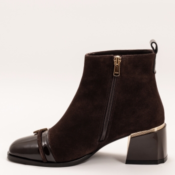 Дамски боти на ток в кафяво