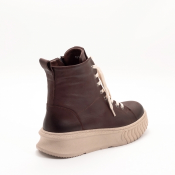 Дамски боти в кафяво