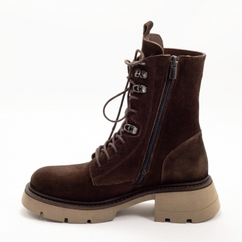 Дамски боти в кафяво