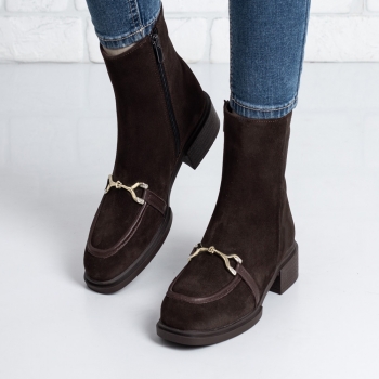 Дамски боти в кафяво