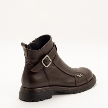 Дамски боти в кафяво