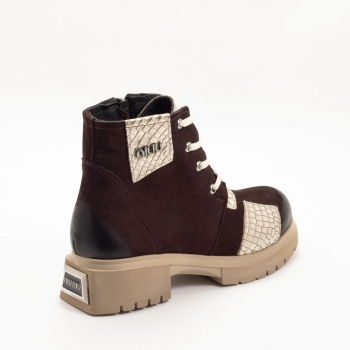 Дамски боти в кафяво