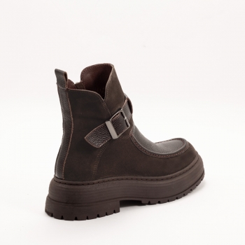 Дамски боти в кафяво