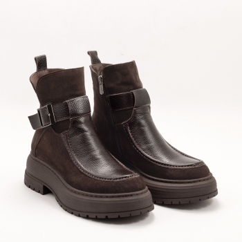 Дамски боти в кафяво