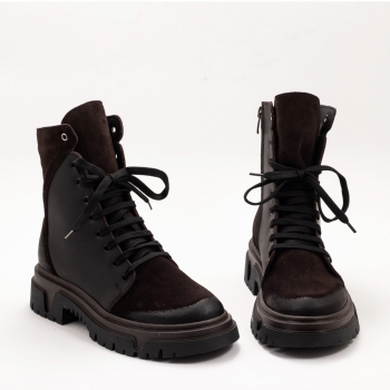 Дамски боти в кафяво Дамски боти в кафяво