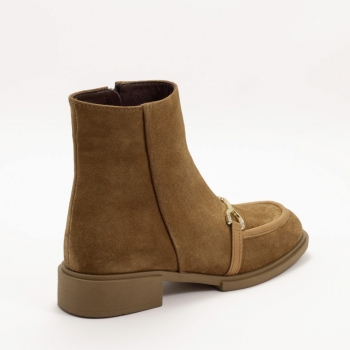 Дамски боти в камел