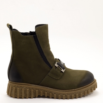 Дамски боти в тъмно зелено Дамски боти в тъмно зелено