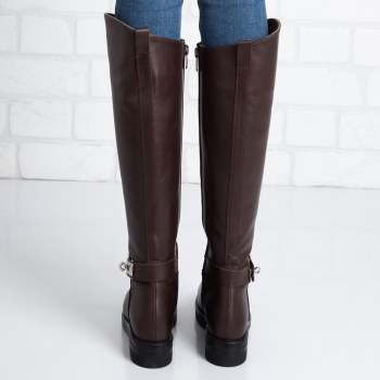 Дамски ботуши в кафяво Дамски ботуши в кафяво