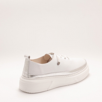 Дамски кец в бяло и сребро