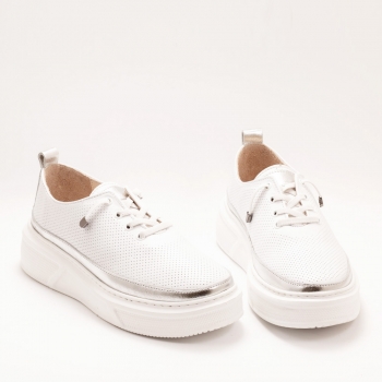 Дамски кец в бяло и сребро