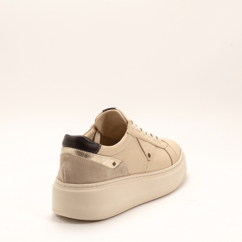 Дамски кецове в бежово