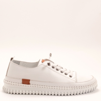 Дамски кецове в бяло