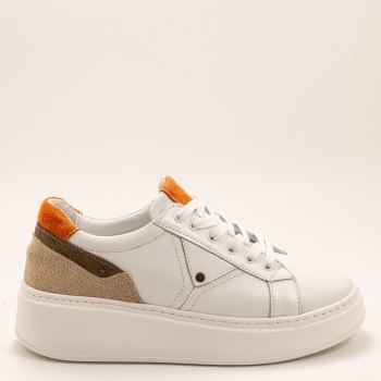 Дамски кецове в бяло и оранжево