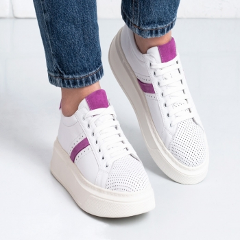 Дамски кецове в бяло и циклама