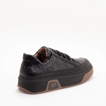 Дамски кецове в черно и сребристо