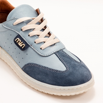 Дамски кецове в синьо