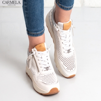 Дамски маратонки CARMELA в бяло