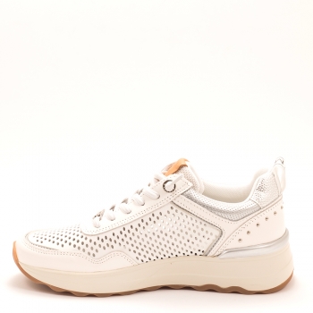 Дамски маратонки CARMELA в бяло