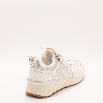 Дамски маратонки CARMELA в бяло