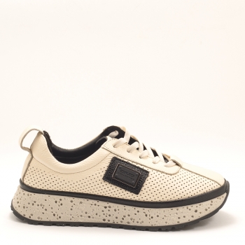 Дамски маратонки в бежово