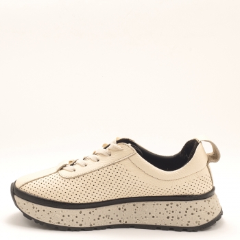 Дамски маратонки в бежово