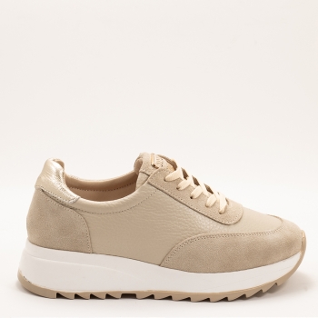 Дамски маратонки в бежово