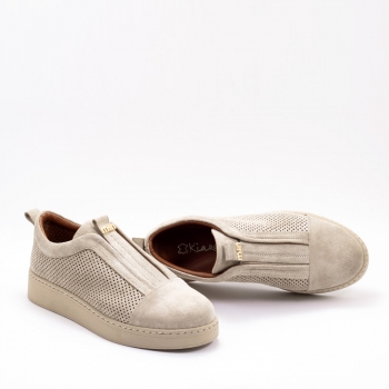 Дамски маратонки в бежово