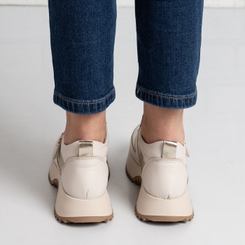 Дамски маратонки в бежово и златисто