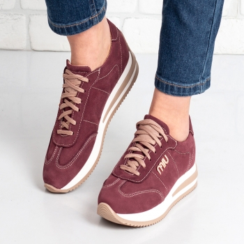 Дамски маратонки в бордо