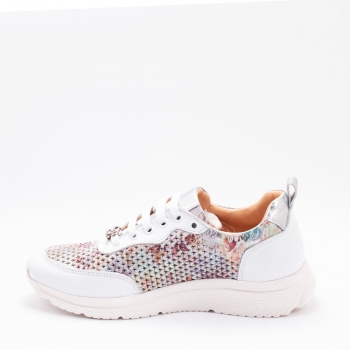 Дамски маратонки в бяло и цветен принт