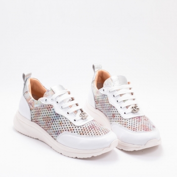 Дамски маратонки в бяло и цветен принт