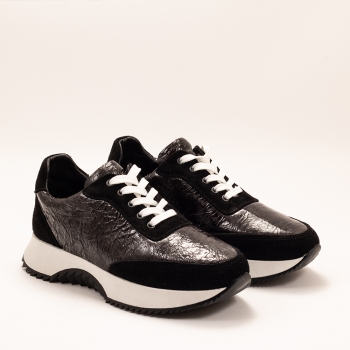 Дамски маратонки в черно