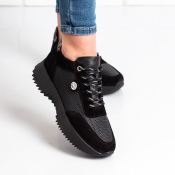 Дамски маратонки в черно