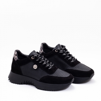 Дамски маратонки в черно