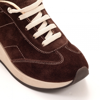 Дамски маратонки в кафяво