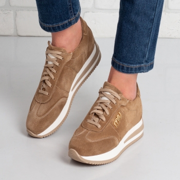 Дамски маратонки в камел