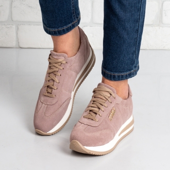 Дамски маратонки в розово