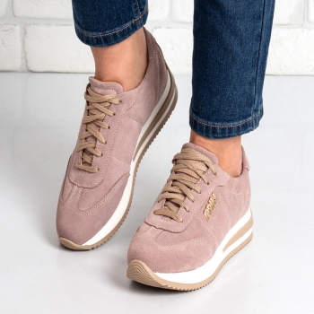 Дамски маратонки в розово