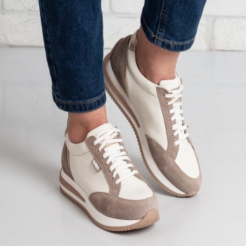 Дамски маратонки в светло бежово и тъмно бежово